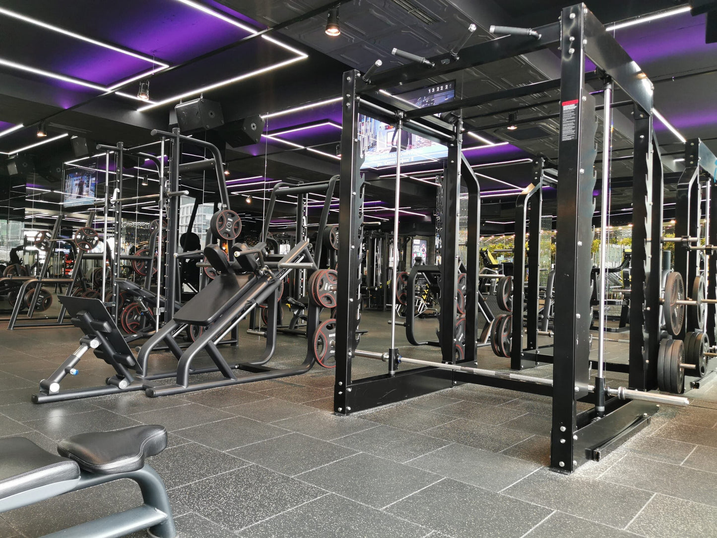 Presă multifuncţională tip 3D Smith Active Gym S035