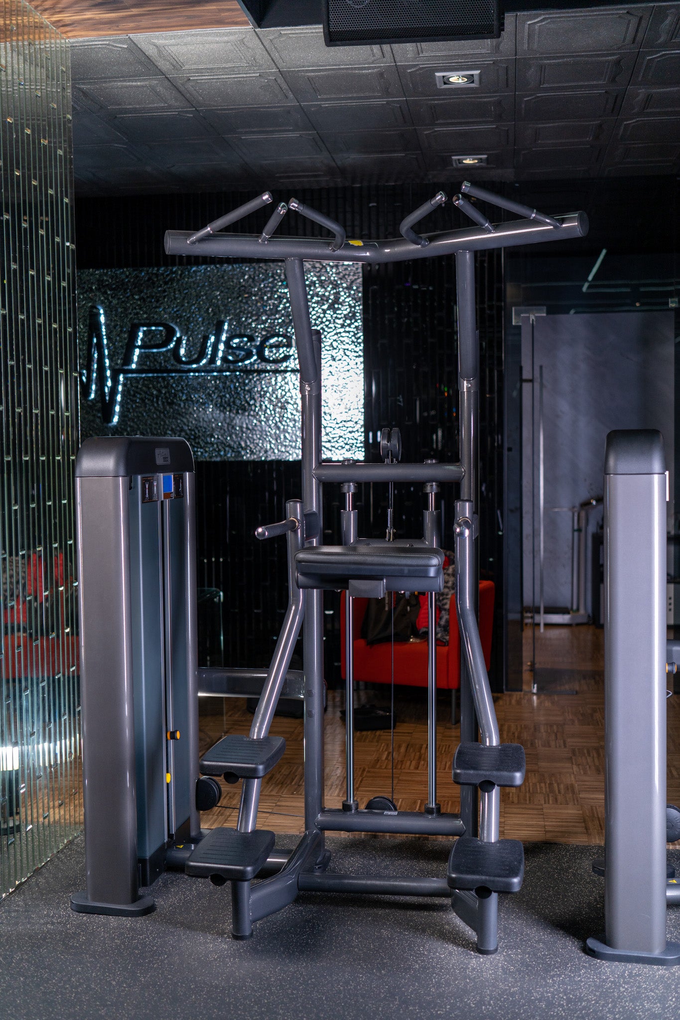 Aparat fitness multifunctional pentru asistenta tractiuni si flotari Active Gym